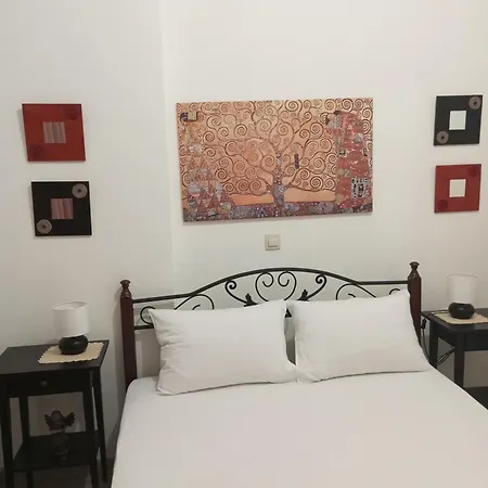Apartment I & G
